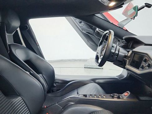 Used 2019 Ford GT image 23