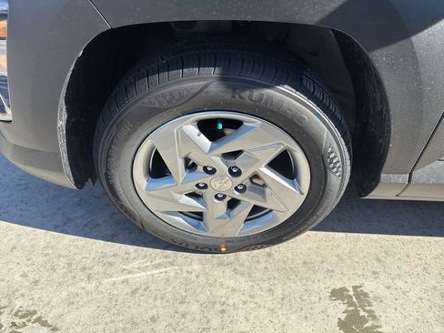 New 2026 Hyundai Kona SE image 12