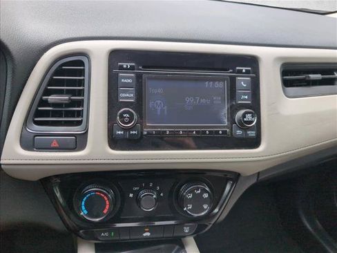 Used 2017 Honda HR-V LX image 13