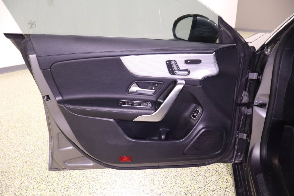 Used 2020 Mercedes-Benz CLA 250 image 36