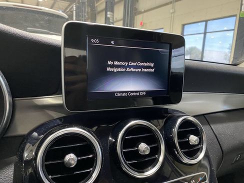 Used 2015 Mercedes-Benz C 300 4MATIC Sedan image 5