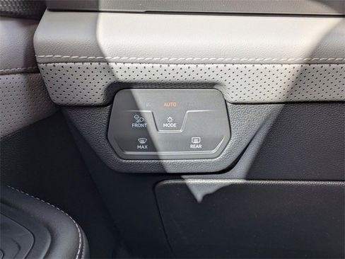 New 2026 Volkswagen Atlas Cross Sport SEL R-Line image 22