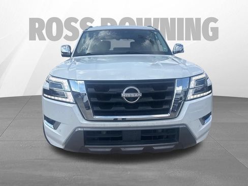 Used 2021 Nissan Armada Platinum w/ Captain's Chairs Package RWD image 2