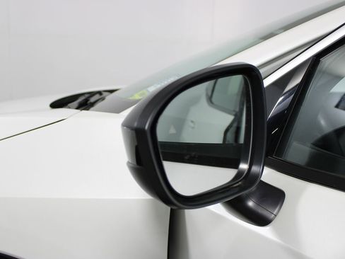 Used 2024 Nissan Ariya FWD image 23