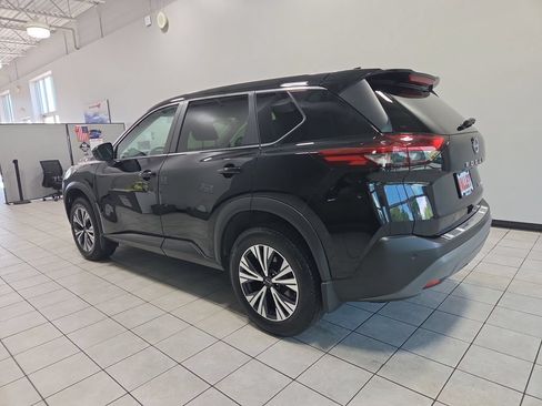 Used 2023 Nissan Rogue SV AWD/4WD image 10