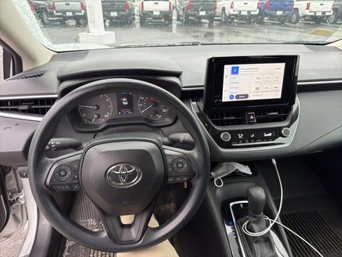 Used 2024 Toyota Corolla LE image 5