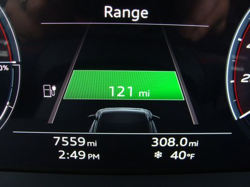 Used 2023 Audi RS e-tron GT Base image 13