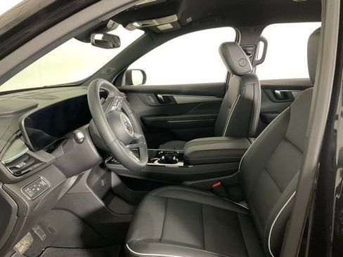 Used 2025 Buick Enclave Preferred image 27