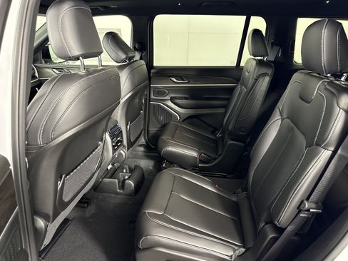 New 2026 Jeep Grand Cherokee L Limited image 14