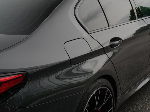 Used 2021 BMW M5 w/ Competition Package AWD/4WD image 19