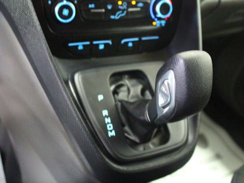 Used 2022 Ford Transit Connect XL image 15