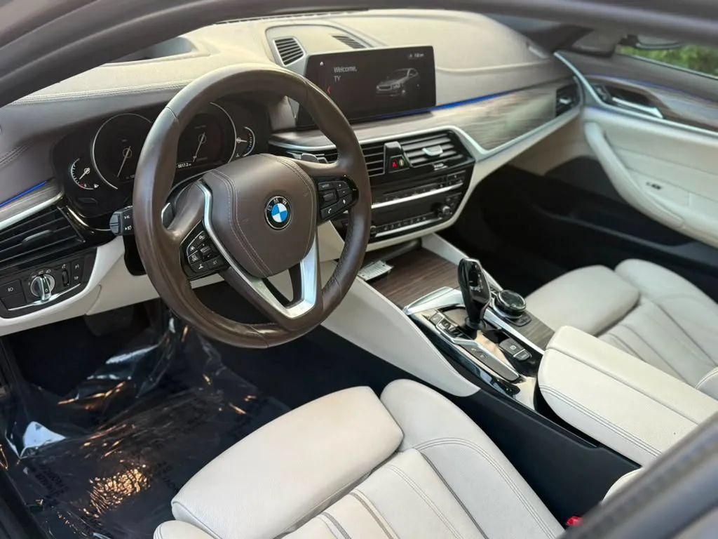 Used 2017 BMW 530i RWD image 19