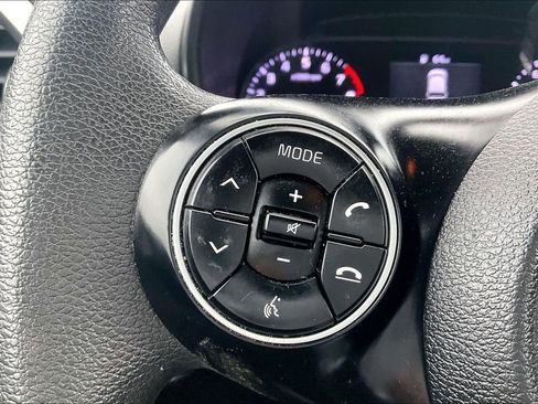 Used 2021 Kia Soul LX image 12