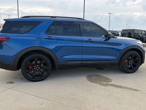 Used 2020 Ford Explorer ST w/ ST Street Pack AWD/4WD image 17