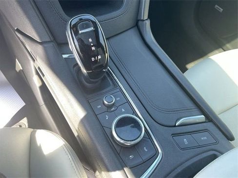 Used 2021 Cadillac XT6 Sport AWD/4WD image 19