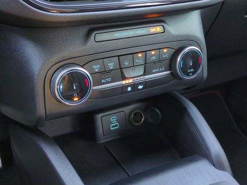 Used 2023 Ford Escape ST-Line image 17