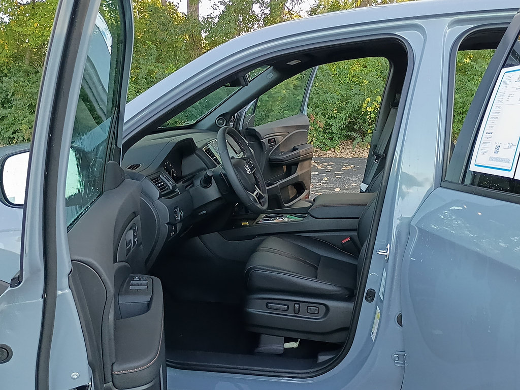 Used 2026 Honda Ridgeline TrailSport image 11