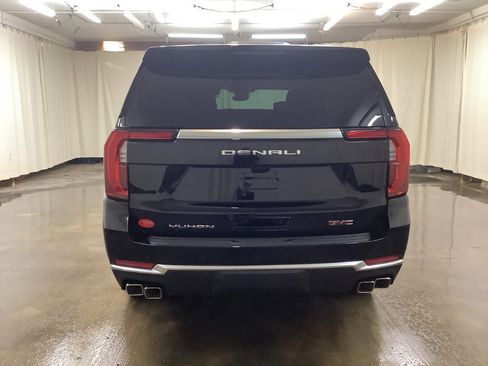 New 2026 GMC Yukon Denali w/ Denali Reserve Package AWD/4WD image 7