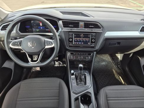 Used 2022 Volkswagen Tiguan S FWD image 16