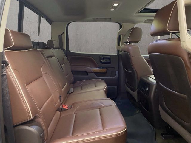 Used 2015 Chevrolet Silverado 1500 High Country w/ High Country Premium Package AWD/4WD image 24