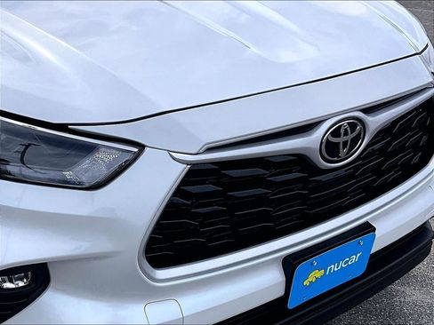 Certified 2026 Toyota Highlander XLE AWD/4WD image 33
