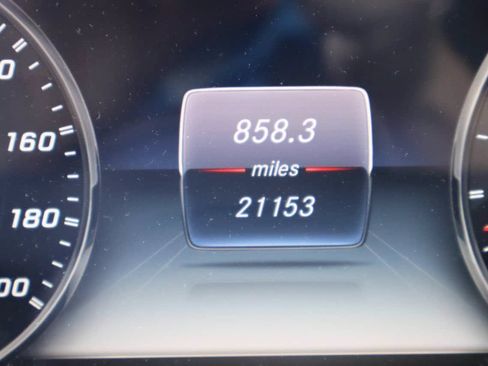 Used 2019 Mercedes-Benz S 63 AMG S 4MATIC Sedan image 10