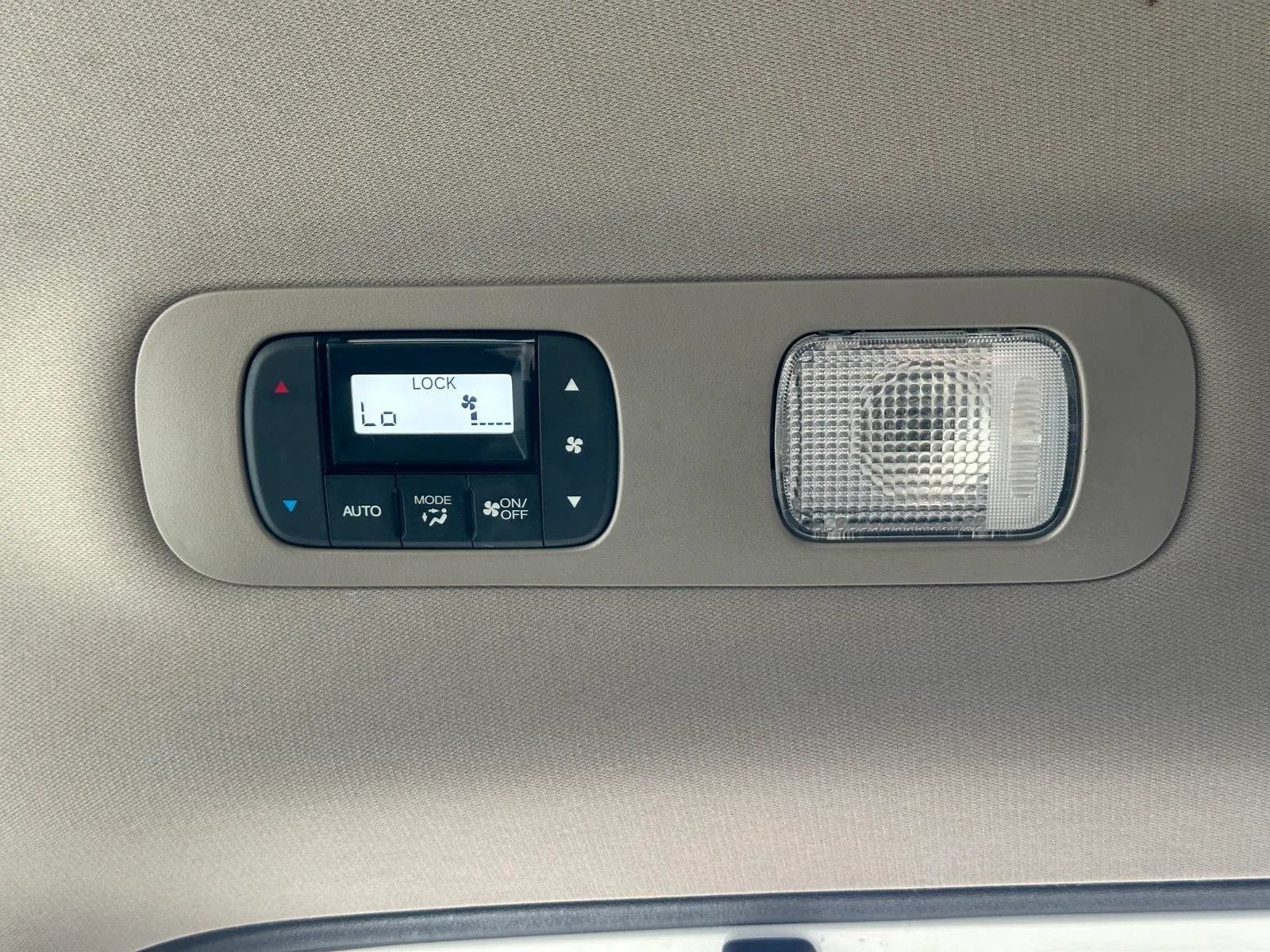 Used 2019 Honda Odyssey Elite image 32
