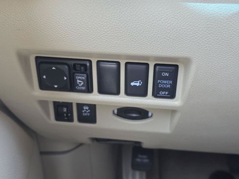 Used 2017 INFINITI QX70 2WD w/ Premium Package image 11
