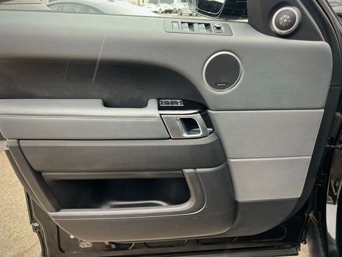 Used 2014 Land Rover Range Rover Sport HSE image 34