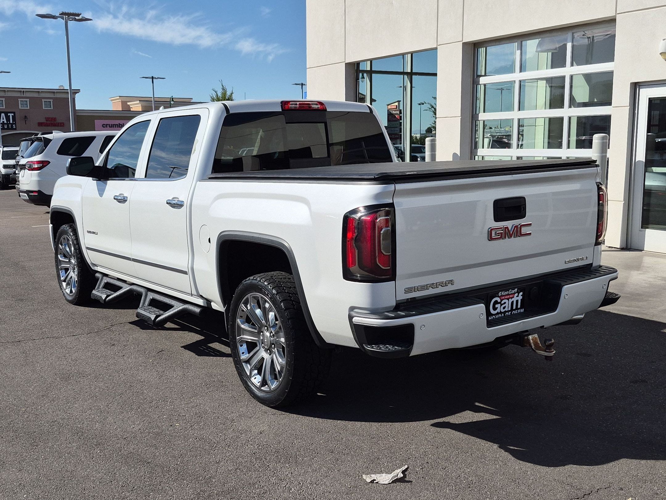 Used 2017 GMC Sierra 1500 Denali w/ Denali Ultimate Package AWD/4WD image 8