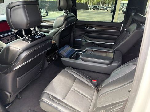 Used 2024 Jeep Grand Wagoneer L 4WD image 26