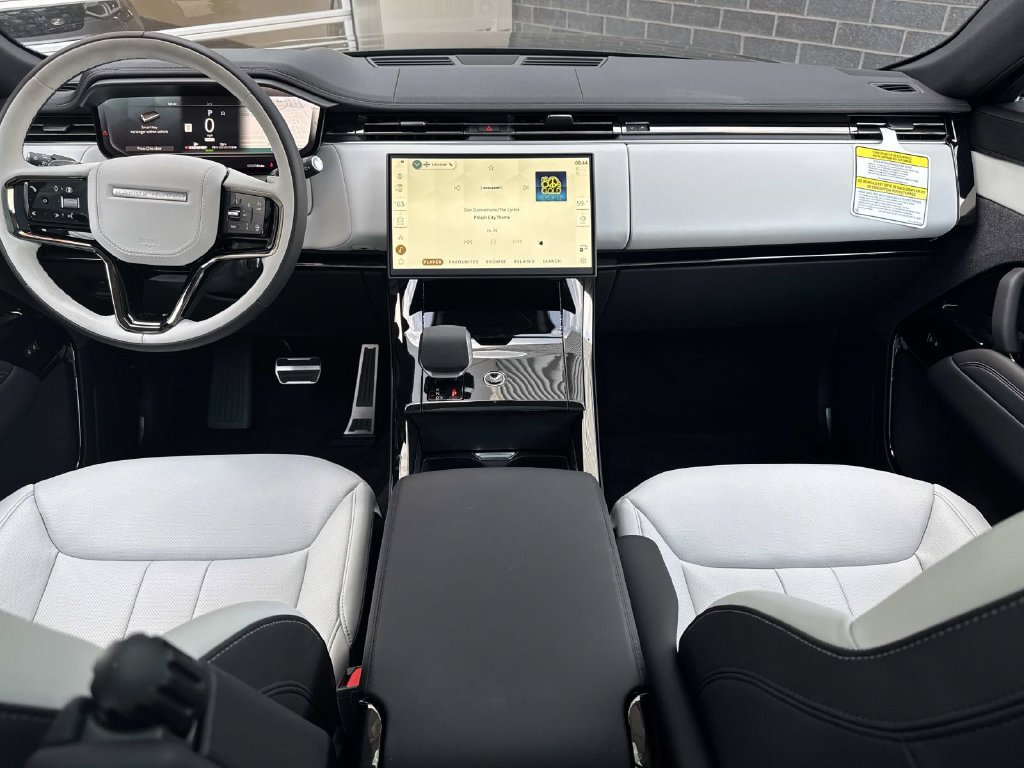 New 2027 Land Rover Range Rover Sport Battersea AWD/4WD image 19