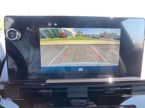 New 2025 Honda Prologue Touring image 18