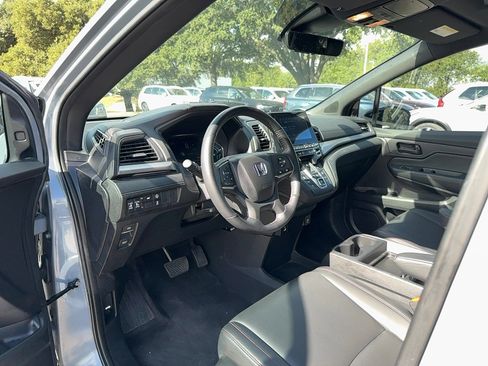 Used 2024 Honda Odyssey Sport image 13