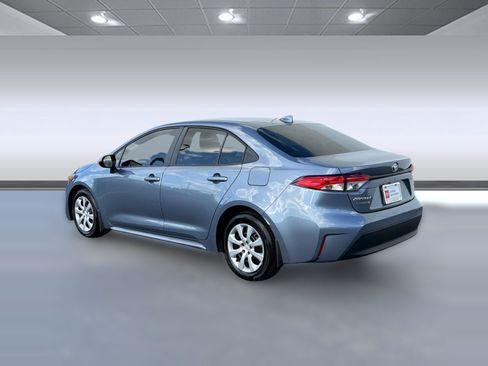 Certified 2025 Toyota Corolla LE FWD image 3