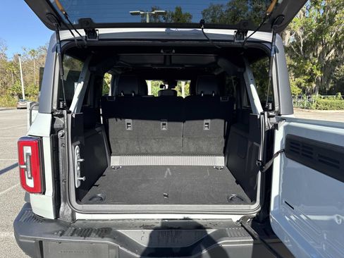 Used 2024 Ford Bronco Badlands image 34
