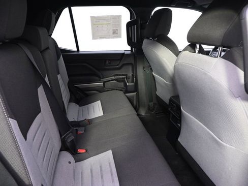 Used 2025 Toyota 4Runner TRD Off-Road image 18