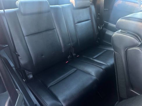 Used 2011 MAZDA CX-9 Touring w/ Moonroof & Bose Audio Pkg image 12