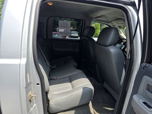 Used 2007 Dodge Dakota SLT w/ Sport Appearance Group AWD/4WD image 17