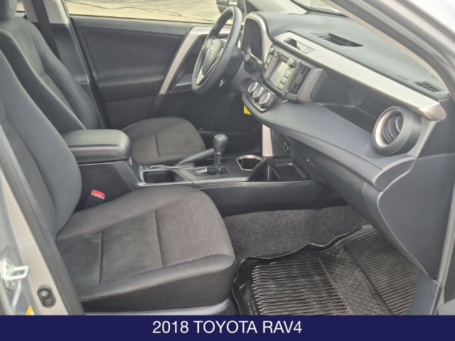 Used 2018 Toyota RAV4 LE w/ All Weather Liner Package AWD/4WD image 20