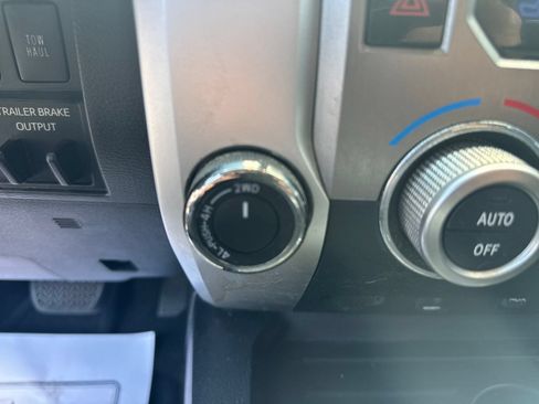 Used 2019 Toyota Tundra Platinum AWD/4WD image 34