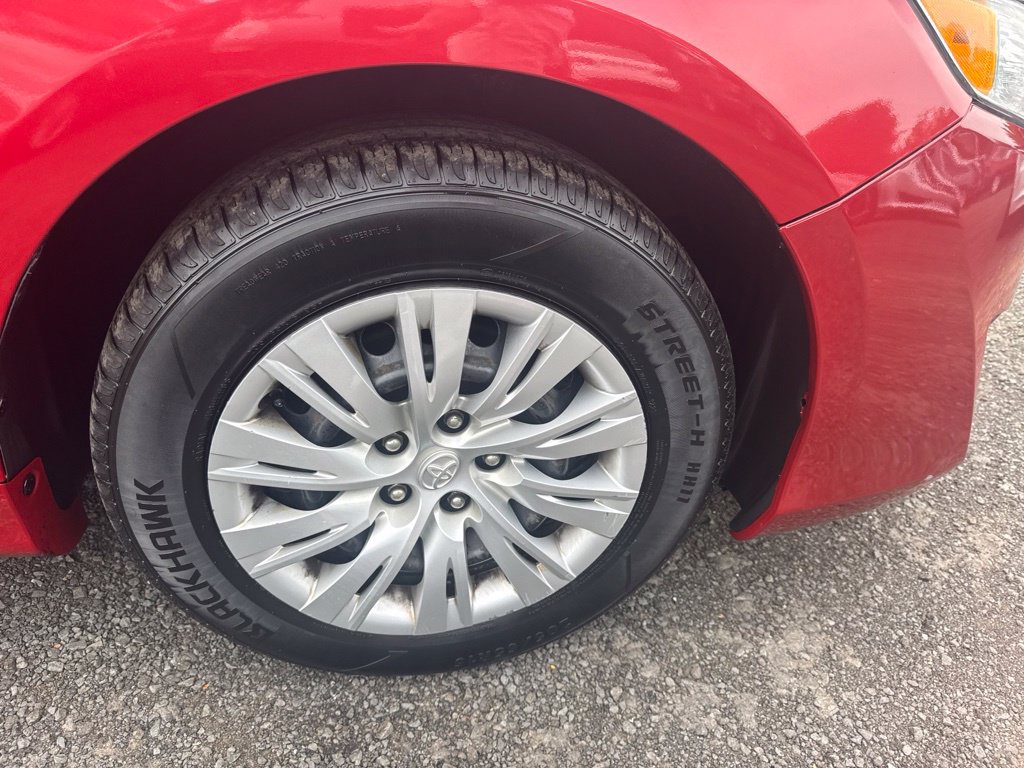 Used 2012 Toyota Camry LE FWD image 22