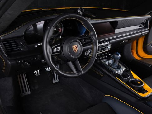 Used 2022 Porsche 911 GT3 RWD image 4