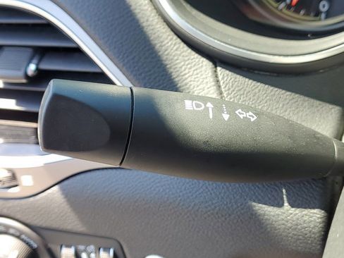 Used 2022 Jeep Cherokee Limited AWD/4WD image 10
