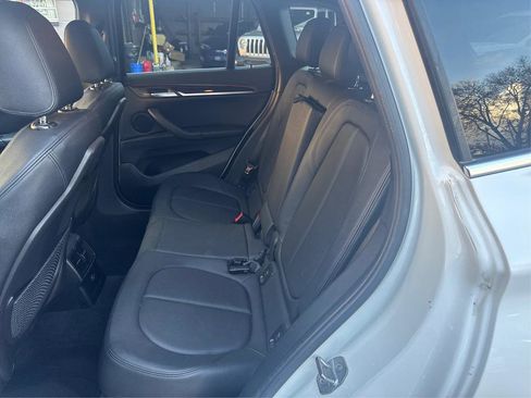 Used 2017 BMW X1 xDrive28i image 10