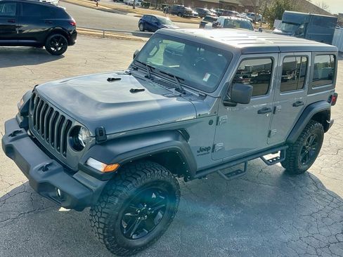 Used 2022 Jeep Wrangler Unlimited Sport image 5