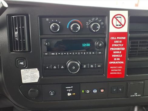 Used 2021 Chevrolet Express 3500 image 7