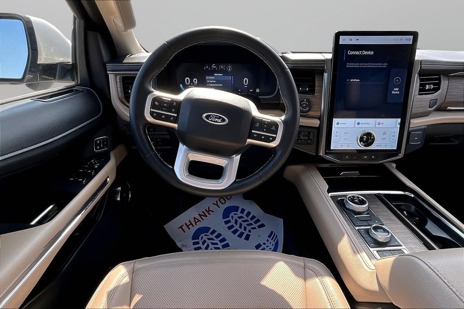Used 2024 Ford Expedition Limited AWD/4WD image 5