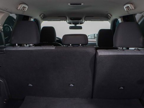 Used 2023 Nissan Rogue SV image 28