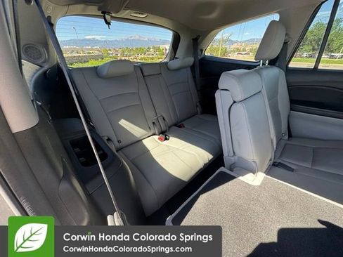 Used 2018 Honda Pilot Touring image 34